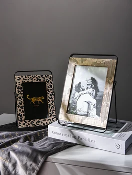 Nordic Simple Wooden Photo Frame Tabletop 6-Inch 7-Inch Photo Frame Figurine Shop Window Decoration Painting Frame Decoration
Nordic Simple Wooden Photo Frame Tabletop 6-Inch 7-Inch Photo Frame Figurine Shop Window Decoration Painting Frame Decoration