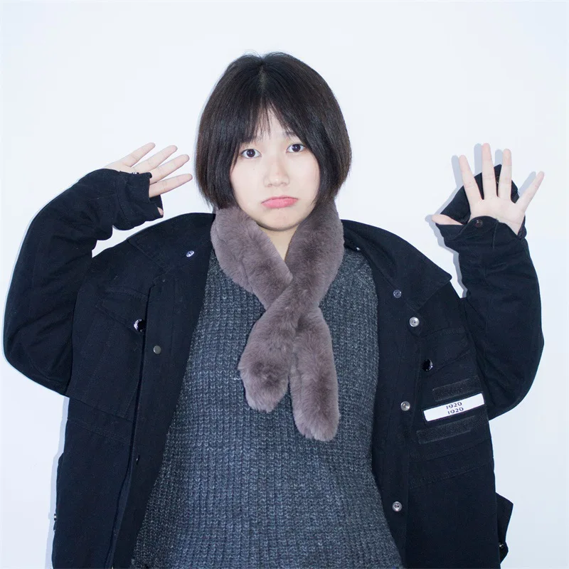 Autumn And Winter Korean-style INS Imitation Rabbit Fur Scarf Thick Solid Color Cross Plush Scarf Fashion Parent And Child Warmi
Autumn And Winter Korean-style INS Imitation Rabbit Fur Scarf Thick Solid Color Cross Plush Scarf Fashion Parent And Child Warmi