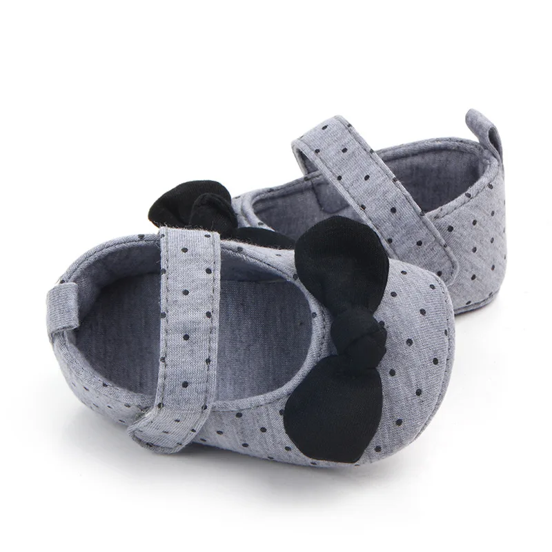 Spring And Autumn Cotton Cloth New Style Baby Shoes Cute Dotted Bow BABY'S Shoes Baby Shoes Toddler Shoes 1092
Spring And Autumn Cotton Cloth New Style Baby Shoes Cute Dotted Bow BABY'S Shoes Baby Shoes Toddler Shoes 1092
