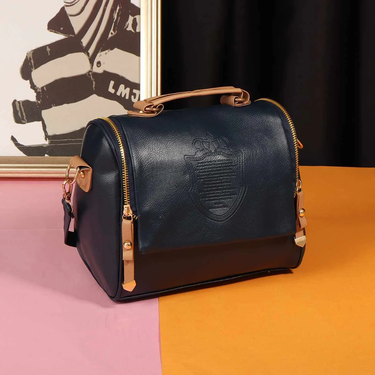Fashion PU Leather Women Shoulder Bag Female Purse Crown Handbags Girl Crossbody Bag Shoulder Bag Vintage Ladies Brand Messenger Fashion PU Leather Women Shoulder Bag Female Purse Crown Handbags Girl Crossbody Bag Shoulder Bag Vintage Ladies Brand Messenger