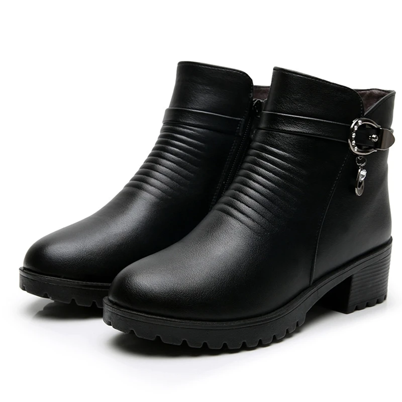 ZZPOHE Women's Winter Shoes Genuine Leather Famale Ankle Warm Snow Boots Ladies Shoes Plus Size Women Soft Comfortable Flat Boot
ZZPOHE Women's Winter Shoes Genuine Leather Famale Ankle Warm Snow Boots Ladies Shoes Plus Size Women Soft Comfortable Flat Boot