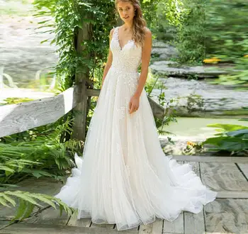 New White Lovry Wedding Dress 200 V-Neck Appliques A-Line Lace Bride Dress Romatic Beach Wedding Gowns Simple vestidos de novia
New White Lovry Wedding Dress 200 V-Neck Appliques A-Line Lace Bride Dress Romatic Beach Wedding Gowns Simple vestidos de novia