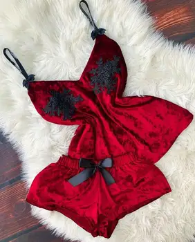 2020 New Sexy Red Velvet Sleepwear For Women Pajama Sets Floral V-neck Strap Pajamas Laies pijama pyjamas Erotic Lingerie Sets 
2020 New Sexy Red Velvet Sleepwear For Women Pajama Sets Floral V-neck Strap Pajamas Laies pijama pyjamas Erotic Lingerie Sets