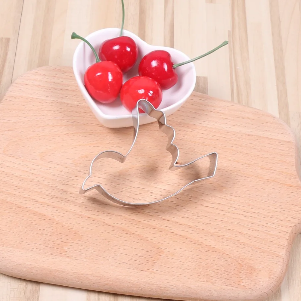 Hot Sale Stainless Steel Biscuit Cutter Fondant Cake Decoration Tool Pigeon Shape Cookie Mold Printing Card Kitchen Baking Tool Hot Sale Stainless Steel Biscuit Cutter Fondant Cake Decoration Tool Pigeon Shape Cookie Mold Printing Card Kitchen Baking Tool