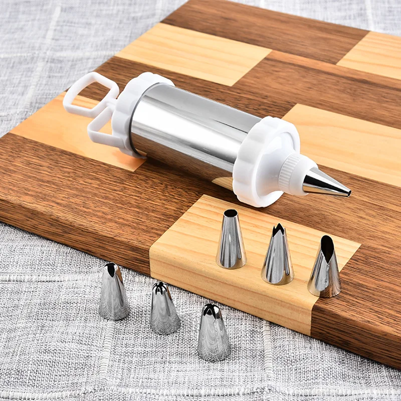 Kitchen Tools Butter Mounting Gun Multi-function Stainless Steel Mounting Mouth Cookie Cake Gun Flower Extruder
Kitchen Tools Butter Mounting Gun Multi-function Stainless Steel Mounting Mouth Cookie Cake Gun Flower Extruder