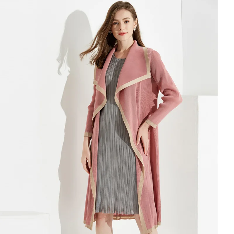 Plus Size Trench Coat Autumn Women 2019 New Fashion Simple Turn Down Collar Long Sleeved Miyake Pleated Thin Loose Cardigans
Plus Size Trench Coat Autumn Women 2019 New Fashion Simple Turn Down Collar Long Sleeved Miyake Pleated Thin Loose Cardigans