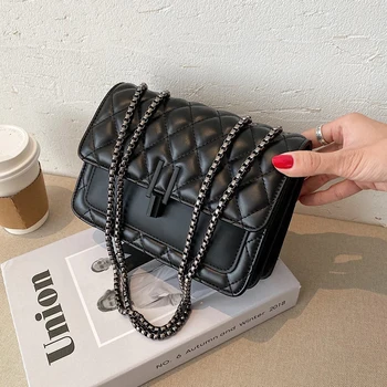 Small PU Leather Crossbody Bags for Women 2020 Winter Trend Hand Bag Women's Branded Trending Chain Shoulder Handbags 
Small PU Leather Crossbody Bags for Women 2020 Winter Trend Hand Bag Women's Branded Trending Chain Shoulder Handbags