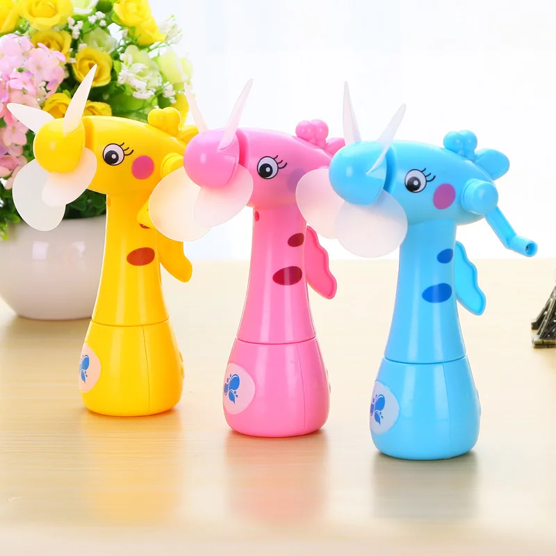 Hand-cranking Mini Fan Manual Portable Water Spouting Spray Hand Pressure Fan Children Students Gift
Hand-cranking Mini Fan Manual Portable Water Spouting Spray Hand Pressure Fan Children Students Gift