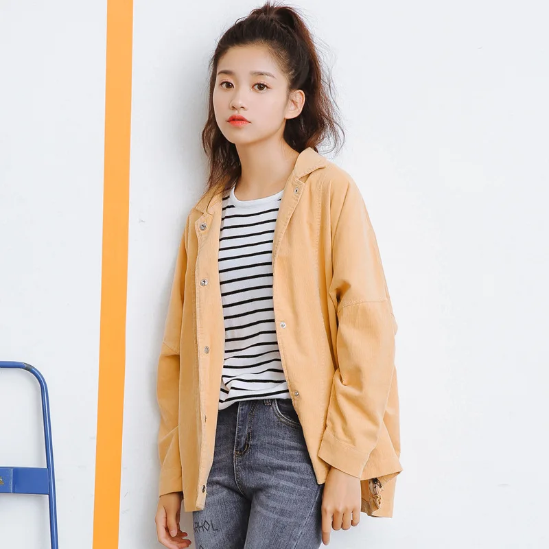 

2017 Spring Clothing New Style South Korea Literature And Art Retro Fresh Bat Sleeve Corduroy Coat Loose Tops Women's Fashion