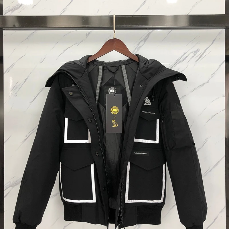 2020 Canada Luxury Brands Men Winter Coats Joint name Four Colors Windproof Wear Keep Warm Canada Winter Goose Men Outerwear
2020 Canada Luxury Brands Men Winter Coats Joint name Four Colors Windproof Wear Keep Warm Canada Winter Goose Men Outerwear