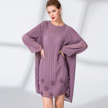 LANMREM 2020 New autumn pleated dresses famale Round Collar Mid-length Dress Women Vintage Loose Tie FlowerPullover Dress PD593
LANMREM 2020 New autumn pleated dresses famale Round Collar Mid-length Dress Women Vintage Loose Tie FlowerPullover Dress PD593