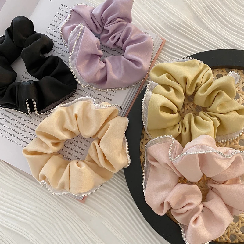 2020 Fashion Vintage Satin Hairwear Crystal Large Scrunchie Elastic Hair Bands Hair Accessories For Women Girl Elastic Hair Band
2020 Fashion Vintage Satin Hairwear Crystal Large Scrunchie Elastic Hair Bands Hair Accessories For Women Girl Elastic Hair Band
