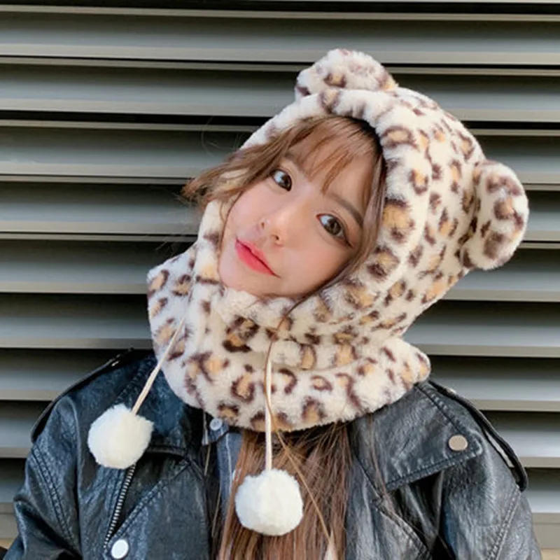 Cycling Helmet, lady, autumn and winter, sweet and lovely winter, woolen hat, scarf, Korean version, leopard hat.
Cycling Helmet, lady, autumn and winter, sweet and lovely winter, woolen hat, scarf, Korean version, leopard hat.