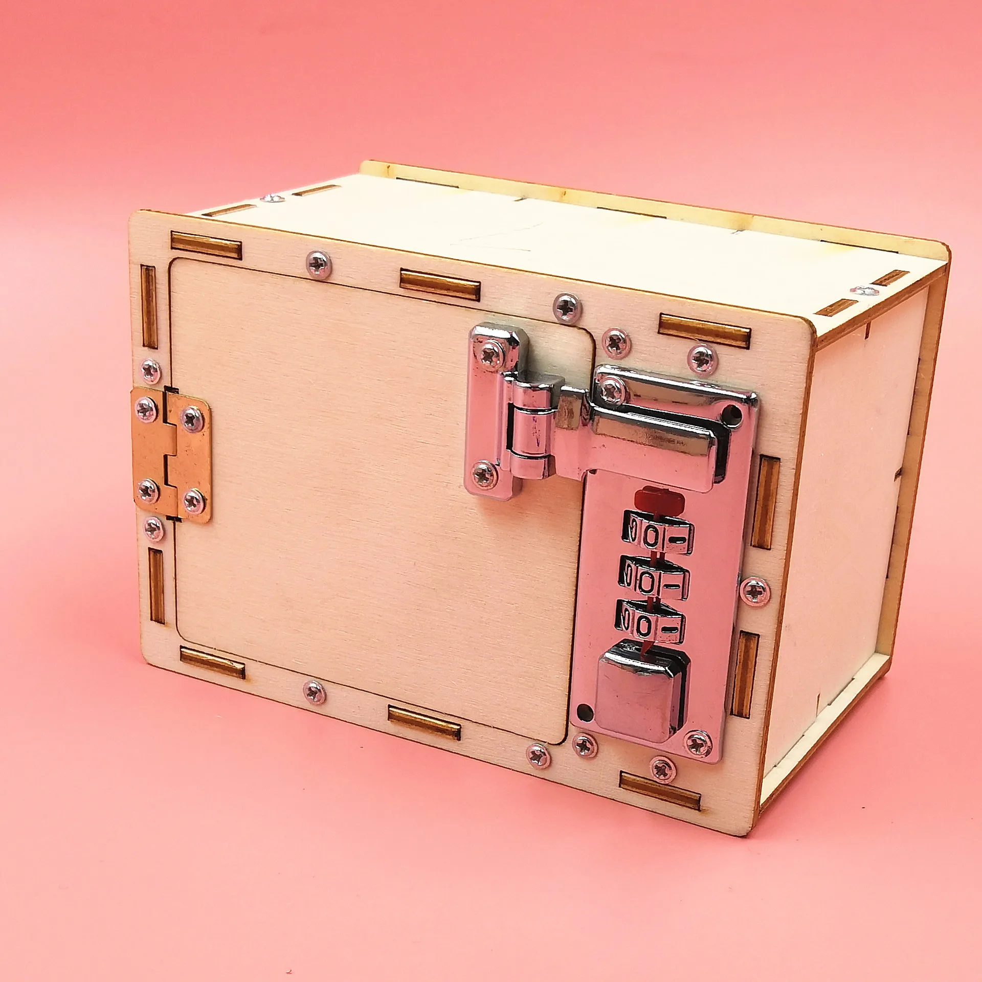 New DIY technology small inventions, mechanical password boxes, scientific experiments of puzzle assembly model equipment.
New DIY technology small inventions, mechanical password boxes, scientific experiments of puzzle assembly model equipment.