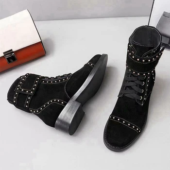 Bonjean Women Lace Up Spring Ankle Boots Low Heels Thick Heel Buckle Short Boot Ladies Casual Shoes Metal Decoration Size 35-40
Bonjean Women Lace Up Spring Ankle Boots Low Heels Thick Heel Buckle Short Boot Ladies Casual Shoes Metal Decoration Size 35-40