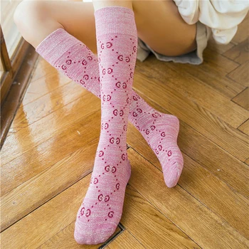 Designer Socks Elastic High Knee Socks Women Letter Socks Colorful Cotton Letter Socks Girl Warm Long Socks wholesale
Designer Socks Elastic High Knee Socks Women Letter Socks Colorful Cotton Letter Socks Girl Warm Long Socks wholesale
