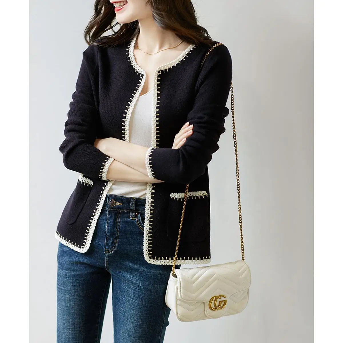 2020 Autumn and winter new style collision Color Bright Silk Loose show thin and foreign air show temperament knitting Cardigan
2020 Autumn and winter new style collision Color Bright Silk Loose show thin and foreign air show temperament knitting Cardigan