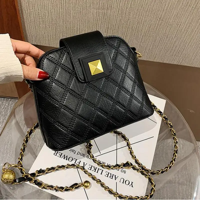 Women's branded bags autumn and winter fashion rhombus small square bag Bags for women 2020 new casual chain shoulder bag
Women's branded bags autumn and winter fashion rhombus small square bag Bags for women 2020 new casual chain shoulder bag