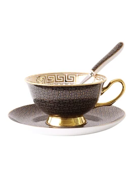 Vintage Coffee Cups Gold Porcelana Cup Couple Models Gold Porcelain Saucers Tea Cups Spoons Copos Taza Crockery Ceramic Bowl E8 
Vintage Coffee Cups Gold Porcelana Cup Couple Models Gold Porcelain Saucers Tea Cups Spoons Copos Taza Crockery Ceramic Bowl E8
