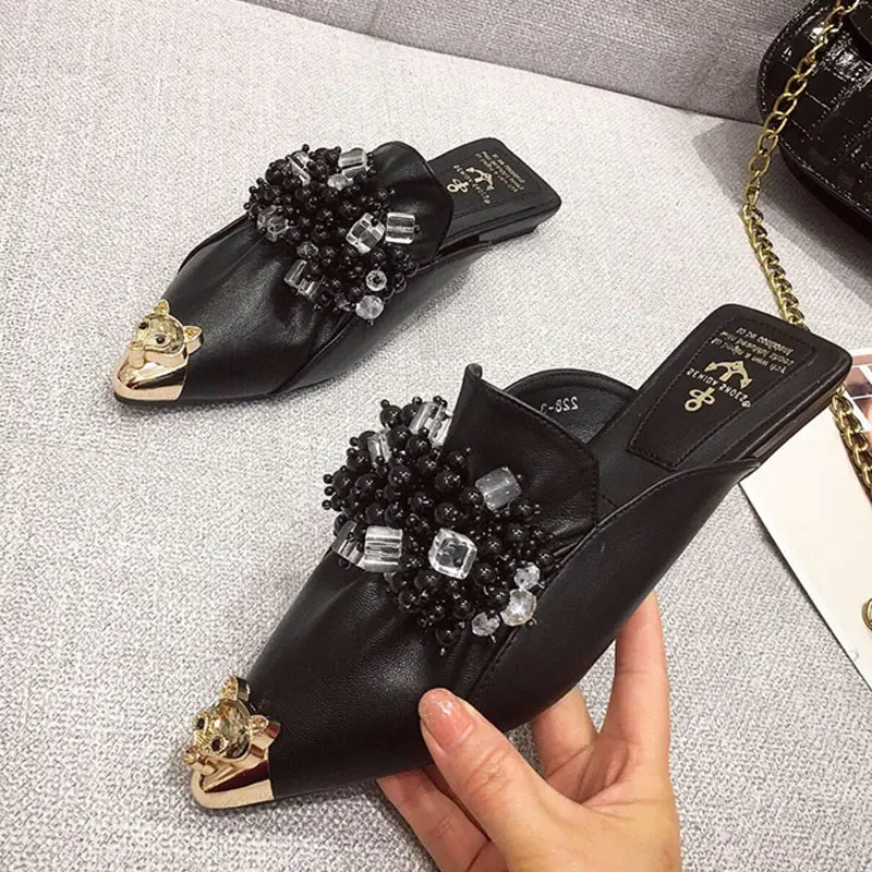 Women Mules Slippers Flat Heel Sandals Metal Pointed Toe Crystal String Bead Luxury Woman Slippers Ladies Outdoor Prom Slides
Women Mules Slippers Flat Heel Sandals Metal Pointed Toe Crystal String Bead Luxury Woman Slippers Ladies Outdoor Prom Slides