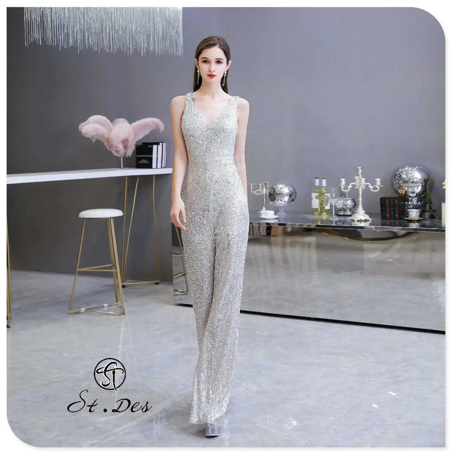 S.T.DES Evening Dress 2020 New Arrival Siamese Trousers V-Neck Sliver Black Sleeveless Floor Length Party Dress 
S.T.DES Evening Dress 2020 New Arrival Siamese Trousers V-Neck Sliver Black Sleeveless Floor Length Party Dress