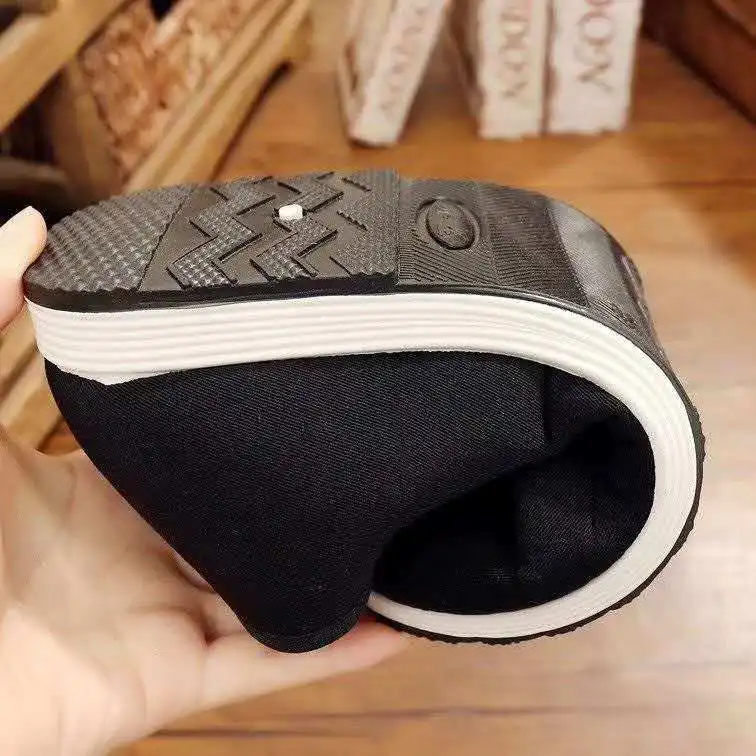 Old Beijing Cloth Shoes Men Army Single-Phase Cover Liuwan Shoes Driver Driving Suitable Stall Run the Amount of Sale
Old Beijing Cloth Shoes Men Army Single-Phase Cover Liuwan Shoes Driver Driving Suitable Stall Run the Amount of Sale