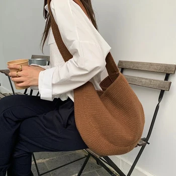 2020 MABULA Autumn Handmade Woven Shoulder Bags Soft Cotton Half Circle Simple Design Woven Handbag Large Capacity solid color
2020 MABULA Autumn Handmade Woven Shoulder Bags Soft Cotton Half Circle Simple Design Woven Handbag Large Capacity solid color