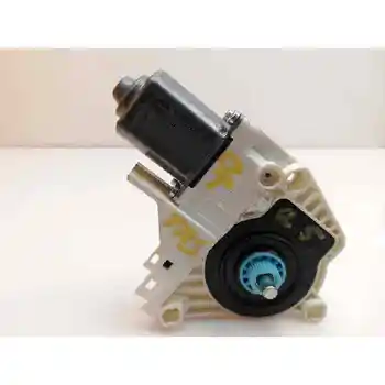 919811201, 7746027321, 8K0959812A, 1101919813201 WINDOW MOTOR REAR RIGHT Audi Q5 (8R)
919811201, 7746027321, 8K0959812A, 1101919813201 WINDOW MOTOR REAR RIGHT Audi Q5 (8R)