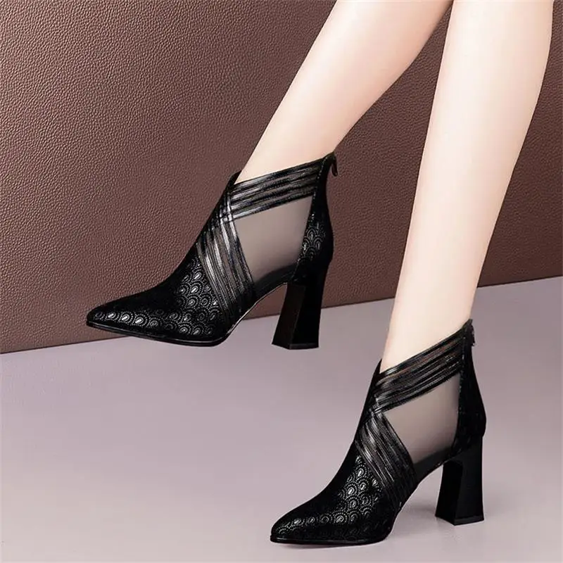 Summer Breathable Sandals Women's New Summer Black Mesh High Heels Thick Heel Pointed Mesh Boots Women's Fashion And Simplicity
Summer Breathable Sandals Women's New Summer Black Mesh High Heels Thick Heel Pointed Mesh Boots Women's Fashion And Simplicity