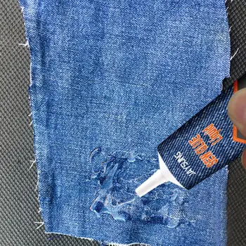 50ml Fabric Adhesive Clothes Sew Glue Liquid Multifunctional Repair Glue Fast Curing No Irritation High Viscosity DIY Hand Tool
50ml Fabric Adhesive Clothes Sew Glue Liquid Multifunctional Repair Glue Fast Curing No Irritation High Viscosity DIY Hand Tool