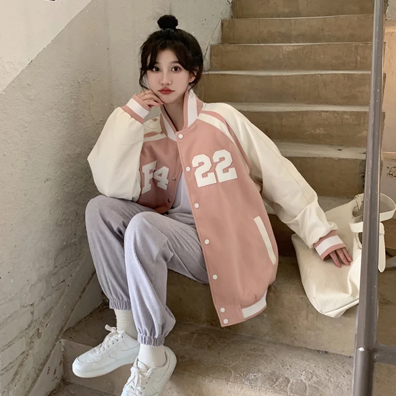 Loose PU Leather Stitched Baseball Jacket Women's 2021 Autumn Bomber Jacket Coat New Sportswear Jacket Top
Loose PU Leather Stitched Baseball Jacket Women's 2021 Autumn Bomber Jacket Coat New Sportswear Jacket Top