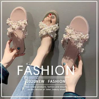 Summer New Leisure Fashion Slippers Women String Bead Square Heel Flat Outer Wear Slides Drag Breathable Beautiful Non-slip Shoe
Summer New Leisure Fashion Slippers Women String Bead Square Heel Flat Outer Wear Slides Drag Breathable Beautiful Non-slip Shoe