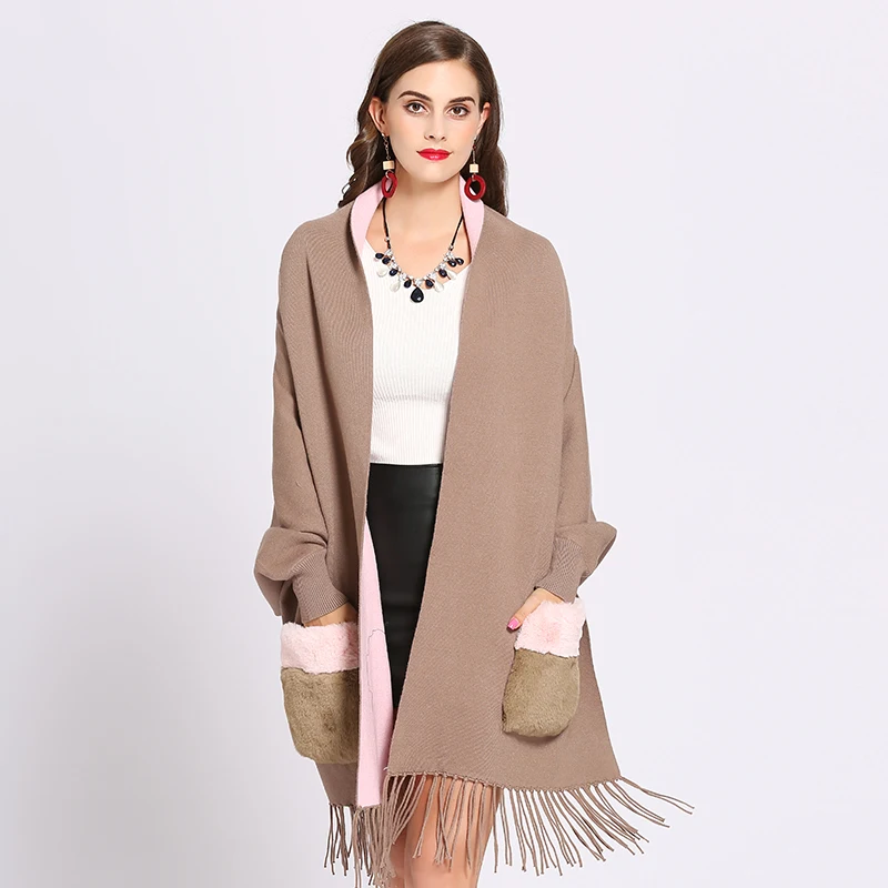 Women Contrast Fur Pocket Tassel Knitting Shawl Wrap Loose Plus Size Cardigan Poncho Cape With Sleeves Winter Sweater Coat Mujer
Women Contrast Fur Pocket Tassel Knitting Shawl Wrap Loose Plus Size Cardigan Poncho Cape With Sleeves Winter Sweater Coat Mujer