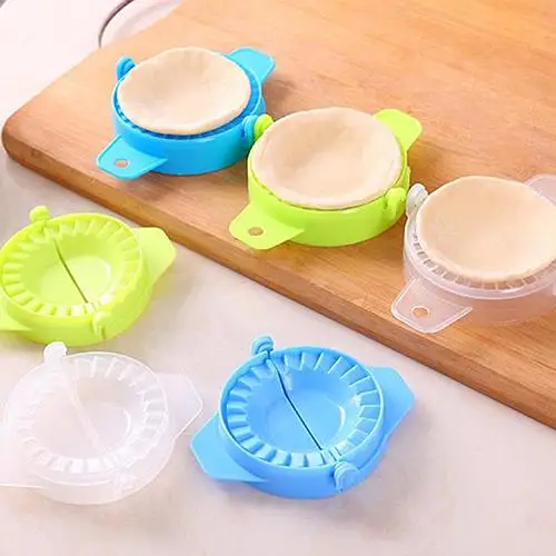 DIY Kitchen Gadget Dough Press Mould Meat Pie Ravioli Dumpling Maker Mold Tool
DIY Kitchen Gadget Dough Press Mould Meat Pie Ravioli Dumpling Maker Mold Tool