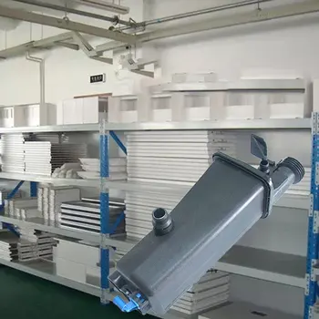 Radiator Header Expansion Tank For BMW 3 Series E46 X3 E83 Z4 E85 1998-2008 
Radiator Header Expansion Tank For BMW 3 Series E46 X3 E83 Z4 E85 1998-2008