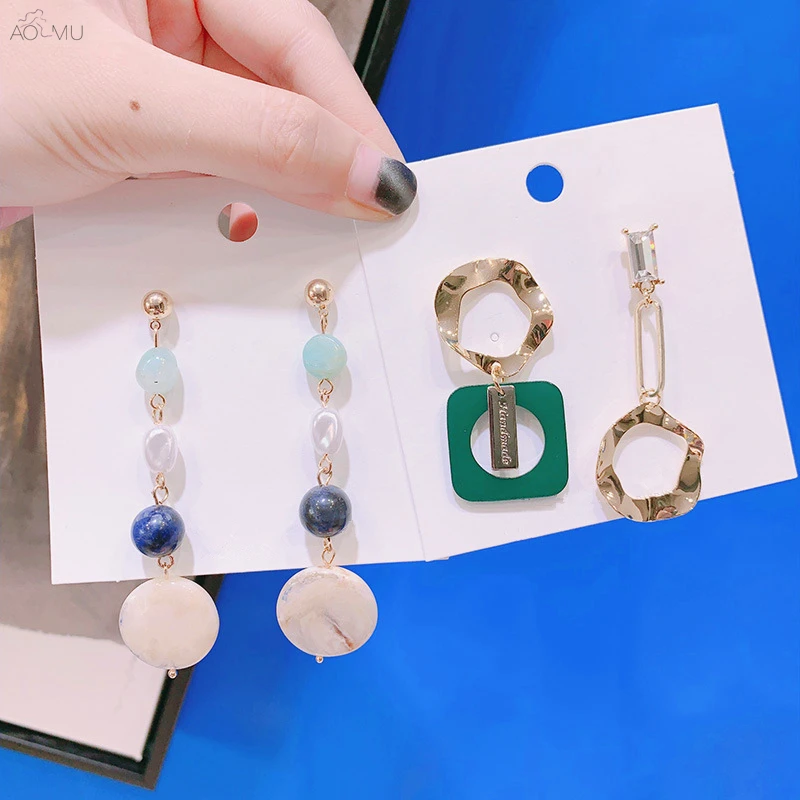 AOMU Retro Fashion Metal Simulated Pearl Geometric Round Stone Long Dangle Drop Earrings for Women Gift Party Jewelry Pendant
AOMU Retro Fashion Metal Simulated Pearl Geometric Round Stone Long Dangle Drop Earrings for Women Gift Party Jewelry Pendant