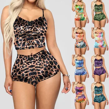 Hot Women 2 piece set Velvet Sleepwear Sexy Spaghetti Strap Shorts Pajamas Suit Ladies Casual Sleepwear Female Pajama Party Set
Hot Women 2 piece set Velvet Sleepwear Sexy Spaghetti Strap Shorts Pajamas Suit Ladies Casual Sleepwear Female Pajama Party Set