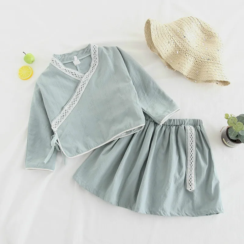 2019 Spring Autumn Hanfu Girls National Wind Long-Sleeved Shirt + Solid Color Short Skirt Children Tang Suit Two-Piece Sets
2019 Spring Autumn Hanfu Girls National Wind Long-Sleeved Shirt + Solid Color Short Skirt Children Tang Suit Two-Piece Sets
