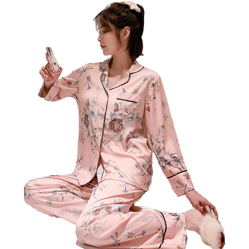 Fashion Printed Pajamas New Ice Silk Long-sleeved Suit Two-piece Suit Casual Home Spring and Autumn Printed Satin Women GD
Fashion Printed Pajamas New Ice Silk Long-sleeved Suit Two-piece Suit Casual Home Spring and Autumn Printed Satin Women GD