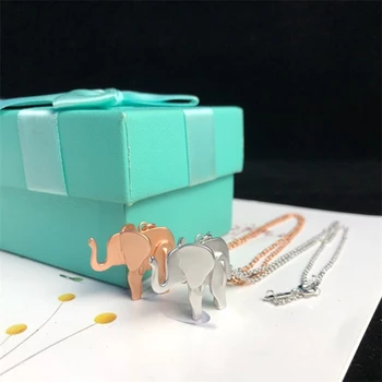 Original classical charm Playful elephant pendant S925 Sterling silver Necklace Card embedded design Three-dimensional modeling
Original classical charm Playful elephant pendant S925 Sterling silver Necklace Card embedded design Three-dimensional modeling