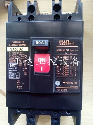 Original Japan Fuji FUJI plastic case circuit breaker SA53BZ 3P 50A 40A 30A 20A current optional
Original Japan Fuji FUJI plastic case circuit breaker SA53BZ 3P 50A 40A 30A 20A current optional