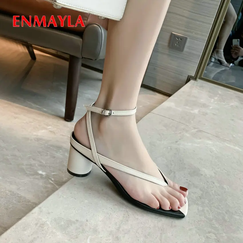 ENMAYLA Genuine Leather Buckle Strap Synthetic High Heels 2020 Luxury Shoes Women Designers PU Square Toe Wedding Shoes Woman 
ENMAYLA Genuine Leather Buckle Strap Synthetic High Heels 2020 Luxury Shoes Women Designers PU Square Toe Wedding Shoes Woman