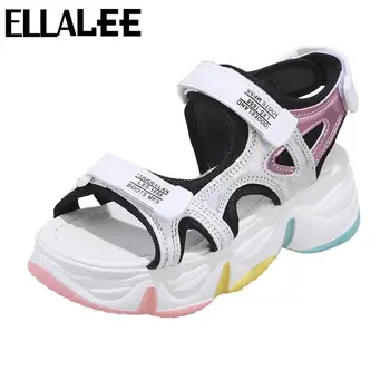 Casual Womens Beach Sandals Paris Fashion Week Design Trend Hook& Loop Thick Sole Chunky Sandals For Lady 
Casual Womens Beach Sandals Paris Fashion Week Design Trend Hook& Loop Thick Sole Chunky Sandals For Lady