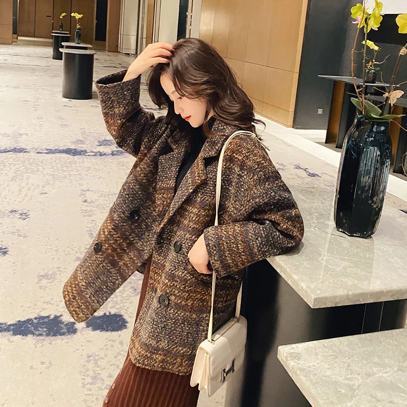 Photo Shoot Retro Plaid Woolen Coat Women's Mid-length 2020 Winter Versatile Short-height Tweed Sub Overcoat Thick
Photo Shoot Retro Plaid Woolen Coat Women's Mid-length 2020 Winter Versatile Short-height Tweed Sub Overcoat Thick