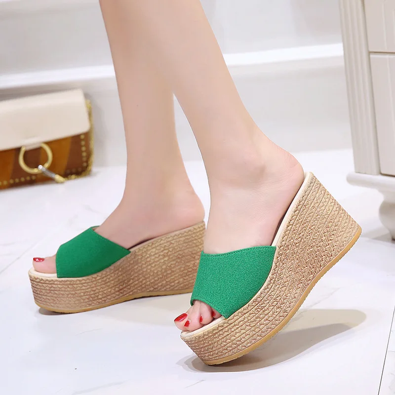 2020 Women Slippers Summer Fashion Outer Wear Korean-Style Platform Wedge Slide Sandals Platform High Heels Muffin Bottom A51
2020 Women Slippers Summer Fashion Outer Wear Korean-Style Platform Wedge Slide Sandals Platform High Heels Muffin Bottom A51