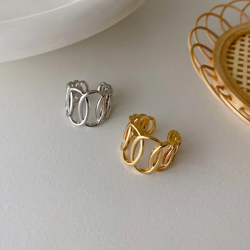 Kpop 2020 New Hollow Metal Simple Temperament Braided Ring Gold Silver Color Open Rings For Women Party Men's Ring Jewelry Gifts
Kpop 2020 New Hollow Metal Simple Temperament Braided Ring Gold Silver Color Open Rings For Women Party Men's Ring Jewelry Gifts