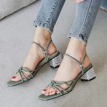 Sarairis New Arrivals Elegant Genuine Leather Bling Chunky Heels Summer Skin Sandals women's Shoes Woman
Sarairis New Arrivals Elegant Genuine Leather Bling Chunky Heels Summer Skin Sandals women's Shoes Woman