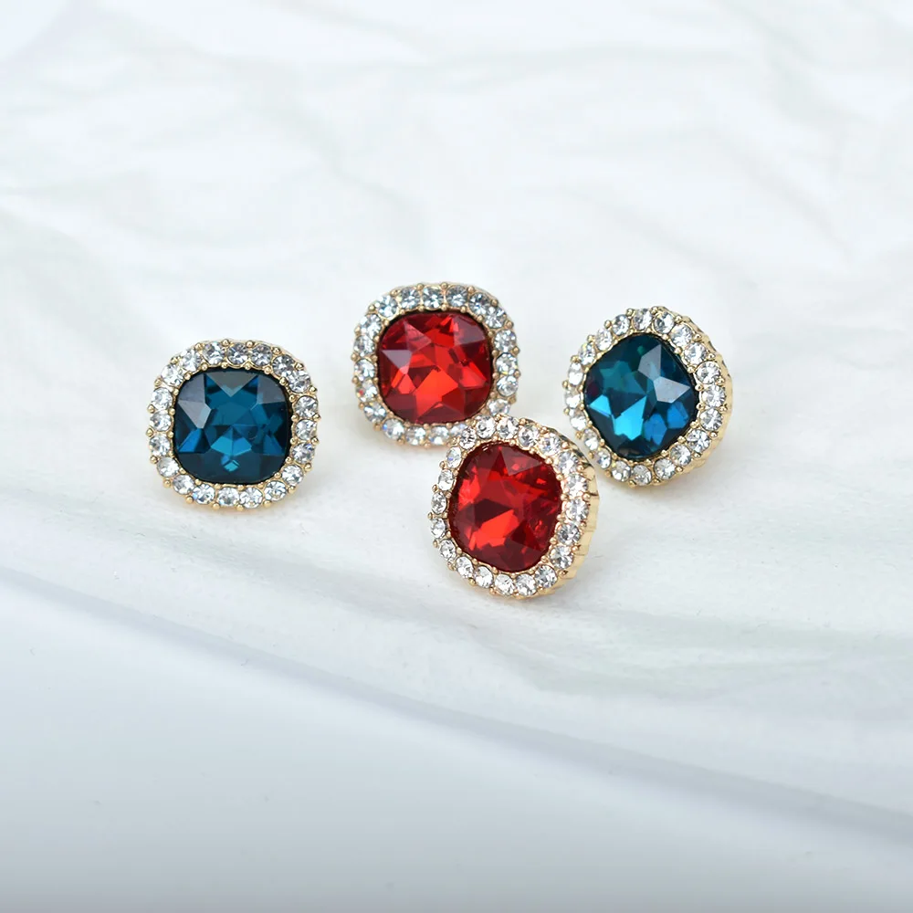Red Blue Jewelry Square Crystal Clip On Earrings Without Piercing Gold Color Ear Cuff Earings boucle d'oreille femme
Red Blue Jewelry Square Crystal Clip On Earrings Without Piercing Gold Color Ear Cuff Earings boucle d'oreille femme
