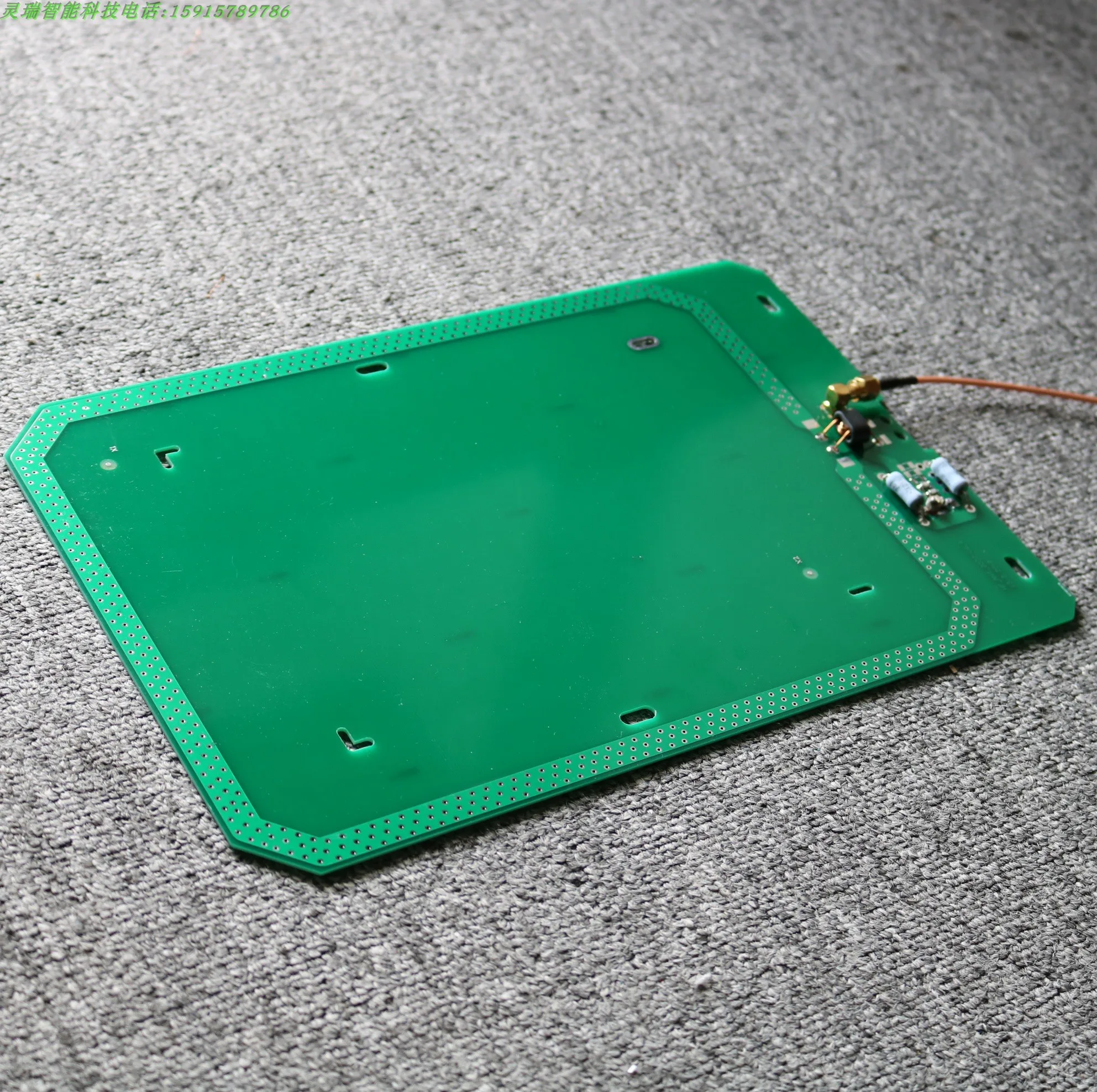 For RFID antenna PCB bare antenna ISO15693 read-write device external antenna 50 euro SMA standard interface
For RFID antenna PCB bare antenna ISO15693 read-write device external antenna 50 euro SMA standard interface