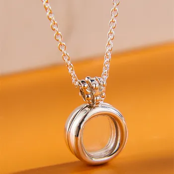 2019 New Autumn silver 925 jewelry necklace Floating Locket Crown O pendant Necklaces For Women bijoux Memnon fine jewelry
2019 New Autumn silver 925 jewelry necklace Floating Locket Crown O pendant Necklaces For Women bijoux Memnon fine jewelry
